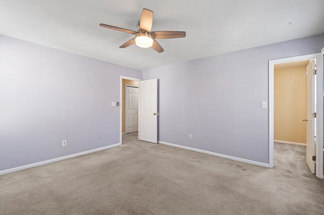 Building Photo - 804 Lancaster Ln