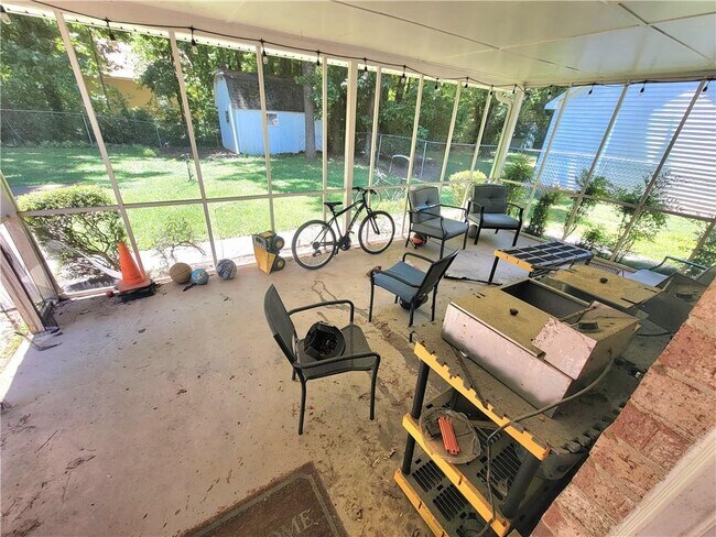 Building Photo - 4257 Duesenberg Dr