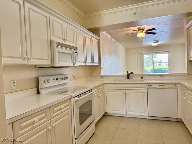 Building Photo - 8450 Kingbird Loop