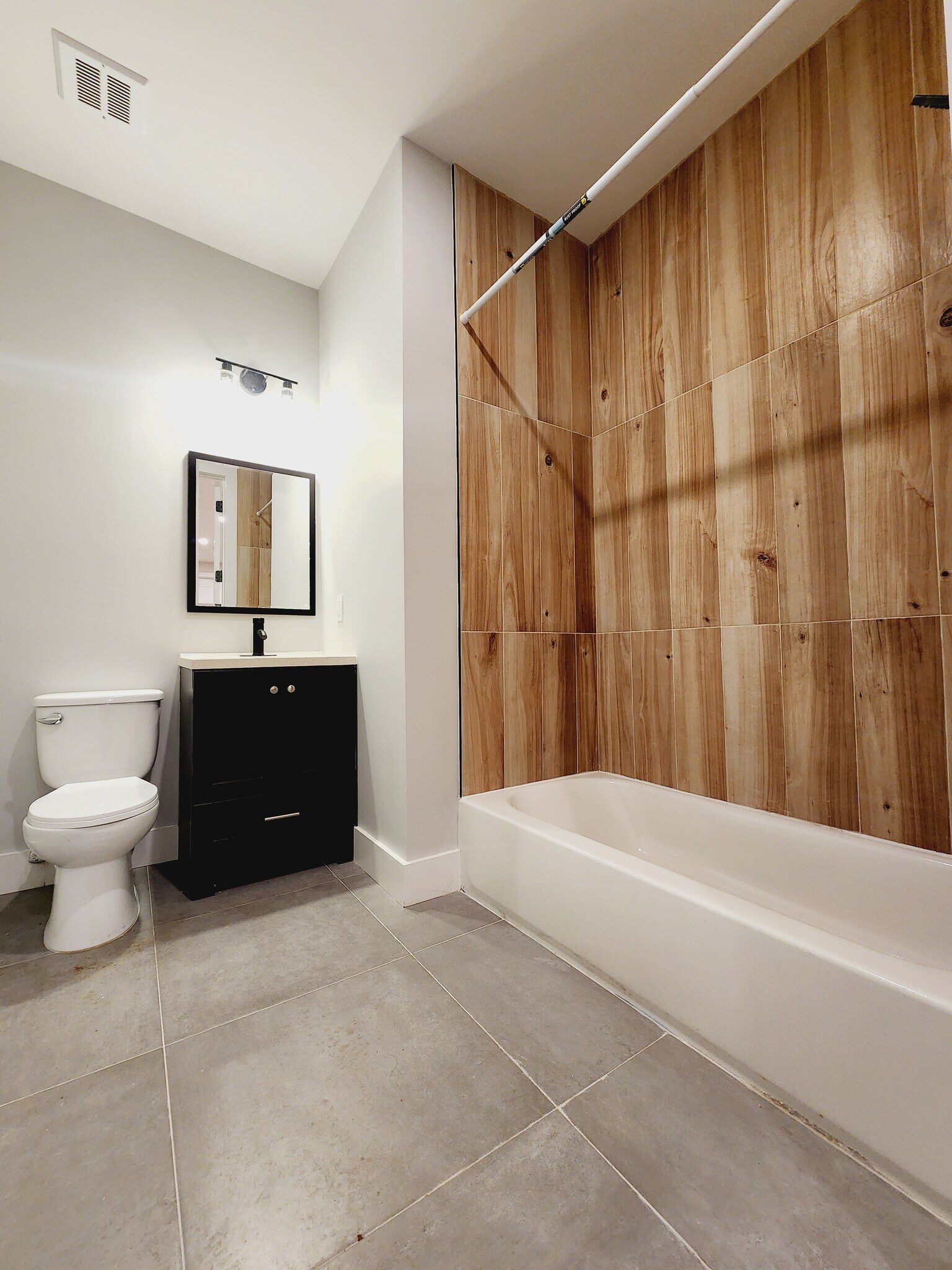 Building Photo - 108 Lembeck Ave