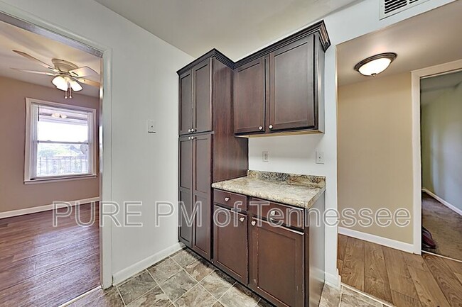 Building Photo - 555 N Dupont Ave