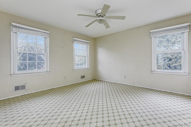 Building Photo - 1 Lodi Ln