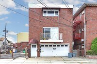 Building Photo - 412 Walker St