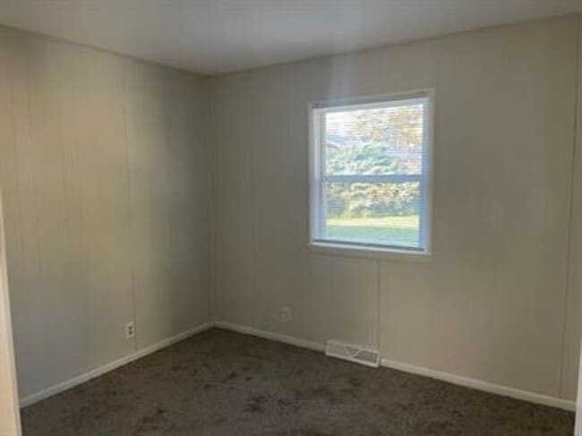 Building Photo - 3419 County Rd 1400 E