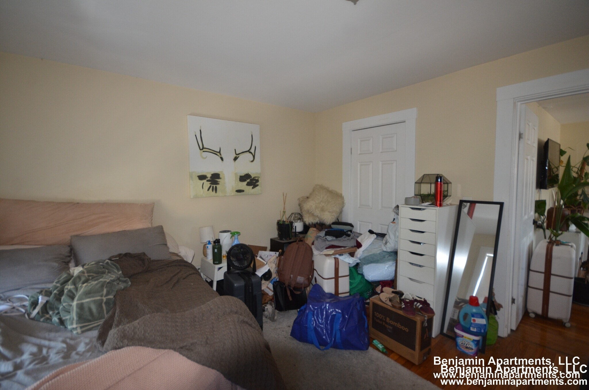 Building Photo - 53 West Seventh St. Unit 2