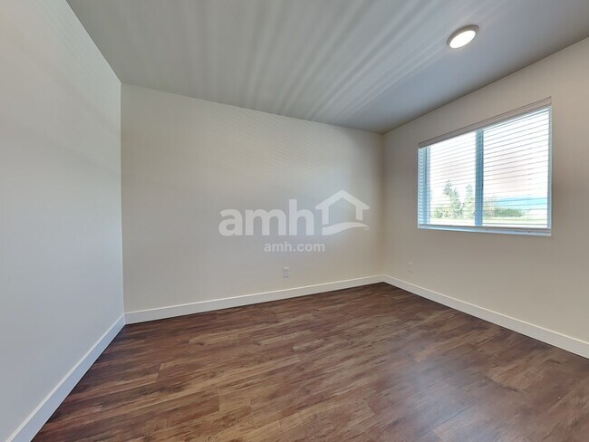 Building Photo - 7703 Verona Lp SW