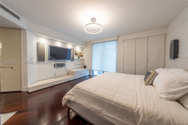 Building Photo - 9401 Collins Ave
