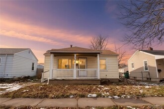 Building Photo - 3028 Welch Ave