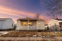 Building Photo - 3028 Welch Ave