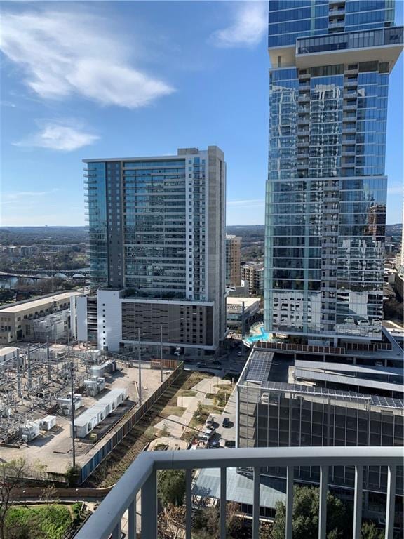 Building Photo - 360 Nueces St