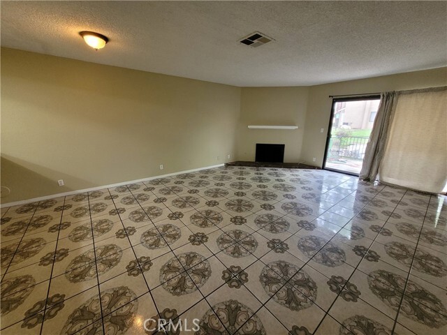 Building Photo - 959 S Mountain Ave