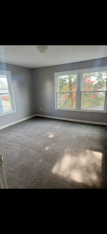 Building Photo - 1066 E 12th Ave