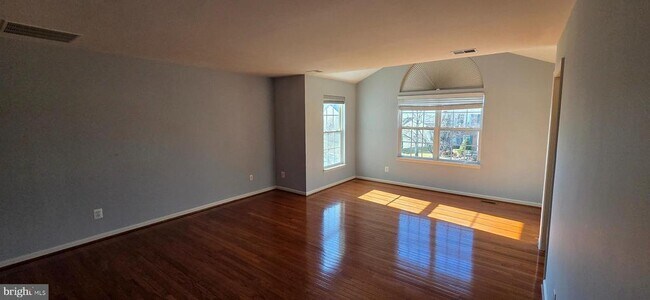 Building Photo - 25366 Vacation Pl