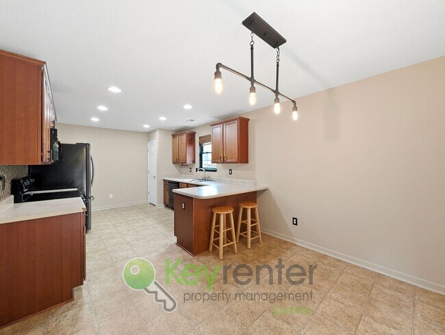 Building Photo - 725 Fountain Brook Ln