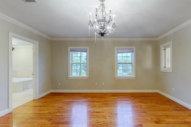Building Photo - 455 Waban Ave