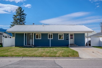 Building Photo - 308 Dakota Ave