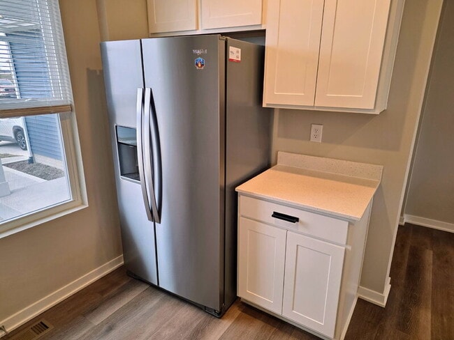 Building Photo - 1724 Southbridge Dr