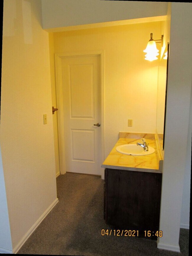 Building Photo - 375 Wildrose Lane