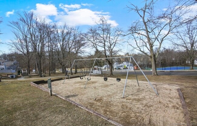 Building Photo - 730 Robert Frost Dr