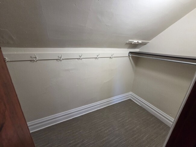 Building Photo - King George