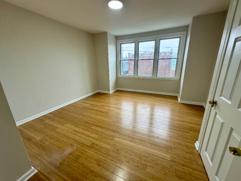 Building Photo - 2938 Belgrade St