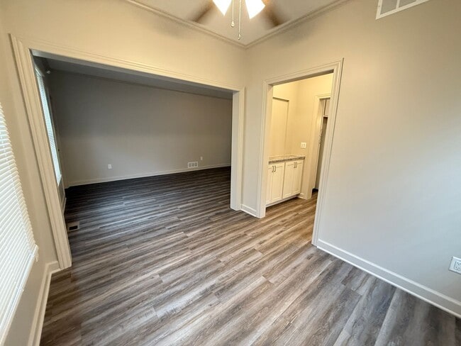 Building Photo - NEW REMODELED- 2 bedroom duplex
