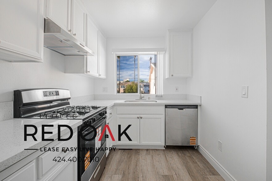 Building Photo - 6853 Agnes Ave