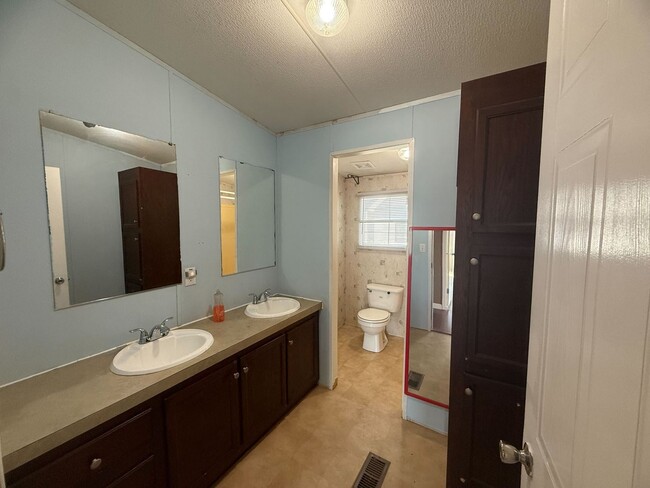 Building Photo - Myrtle Beach - 3 Bedroom / 2 Bathroom Manu...