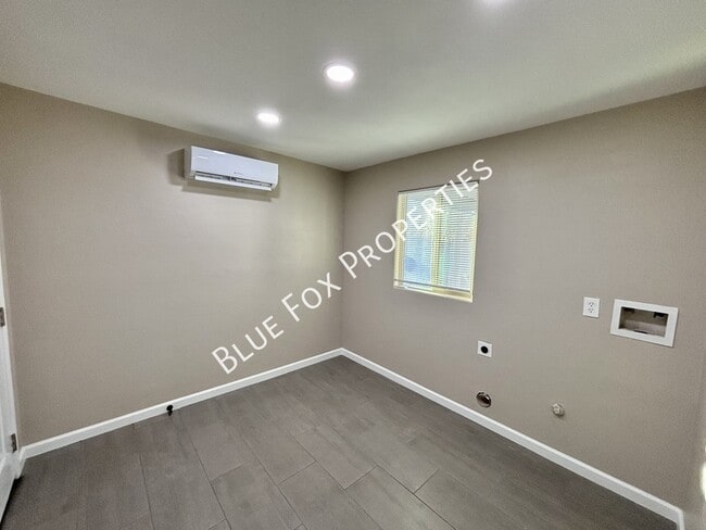 Building Photo - 2480 Rose Peak Dr