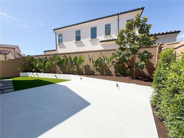 Building Photo - 115 Mossvine