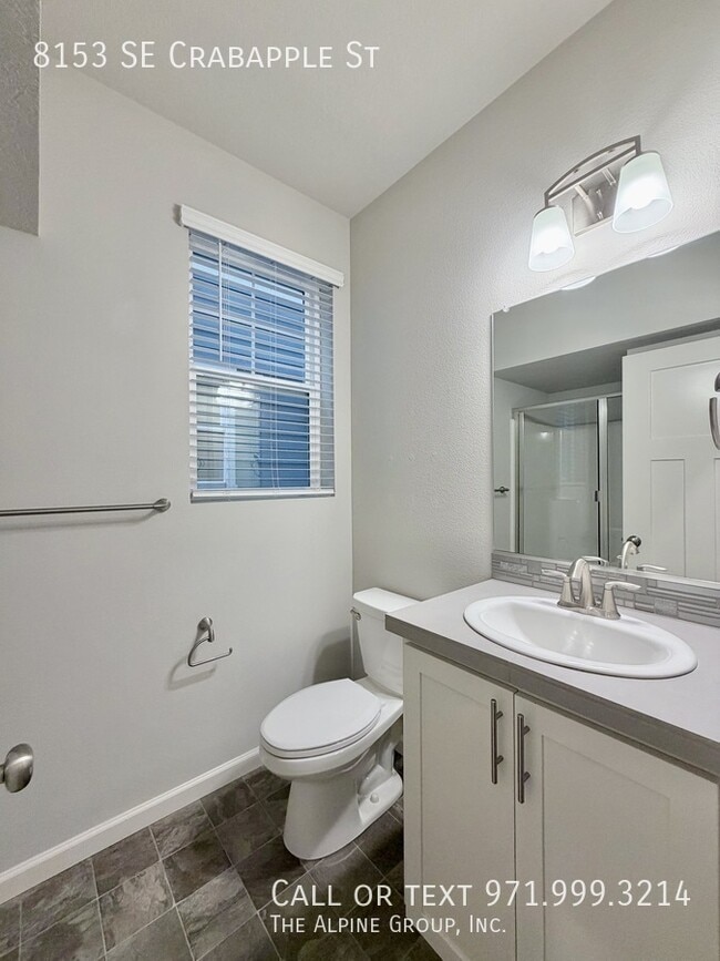 Building Photo - 8153 SE Crabapple St