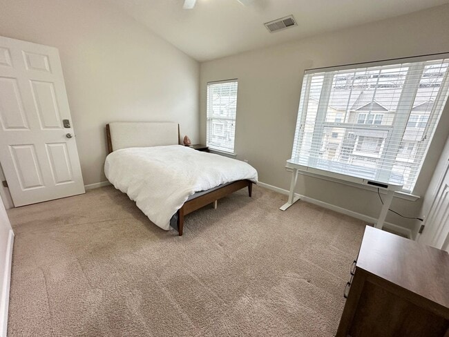 Building Photo - 1481 Liberty Pkwy NW