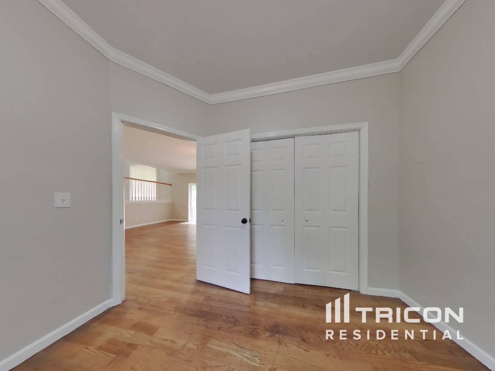 Building Photo - 3698 Autumn View Dr