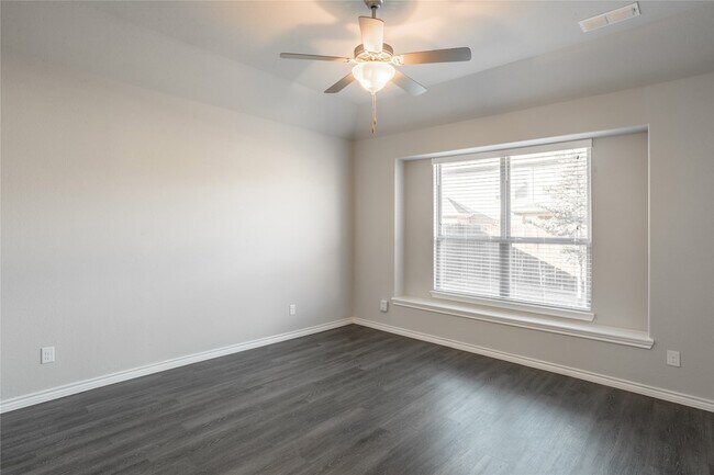 Building Photo - 1017 Lake Cypress Ln