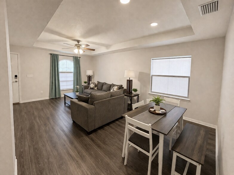 Building Photo - 1459 Shirley Dr