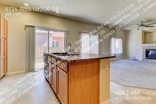 Building Photo - 6724 Abbeywood Dr