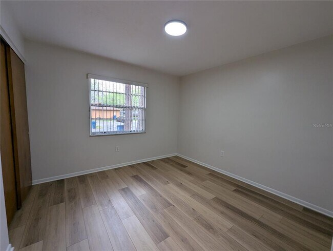 Building Photo - 20032 Suncrest Dr