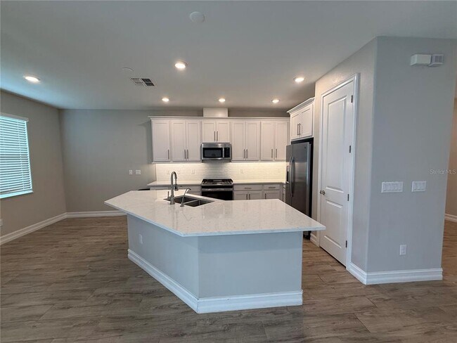 Building Photo - 4599 Almada Ln