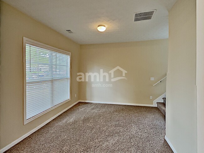 Building Photo - 110 Plumeria St