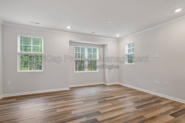 Building Photo - 1713 Chirping Trl