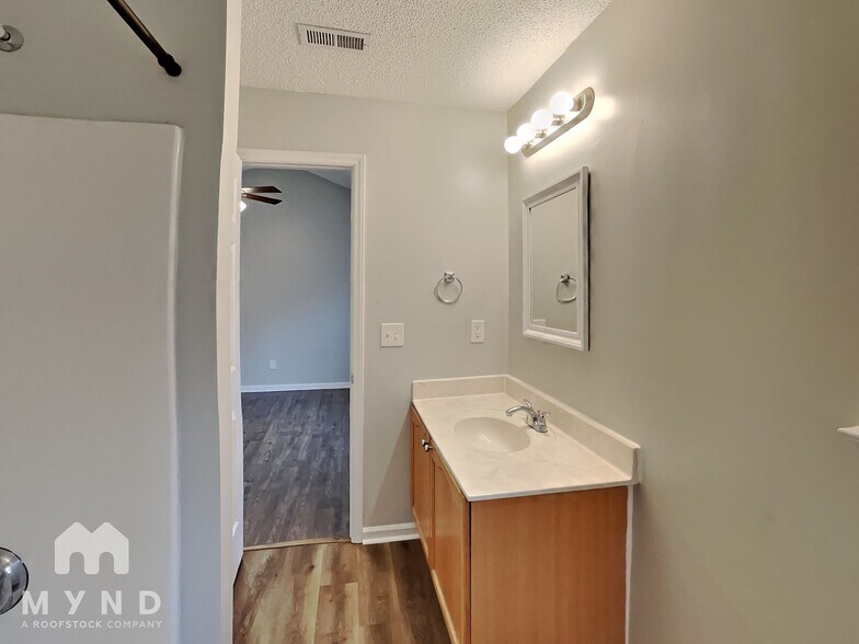 Building Photo - 255 Morgan Pkwy