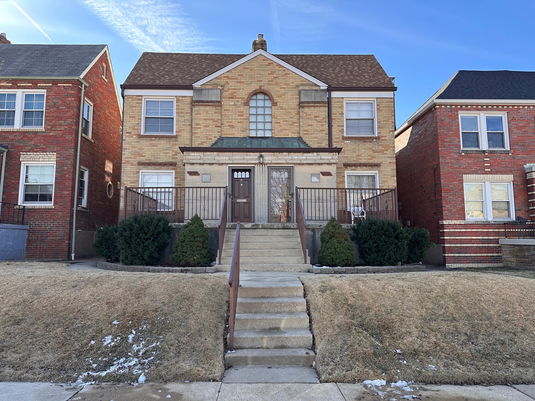 Building Photo - 5816 Mardel Ave