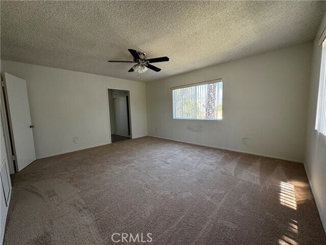 Building Photo - 475 E Cypress Ave