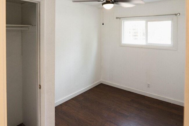 Building Photo - 1117 N Midland Blvd