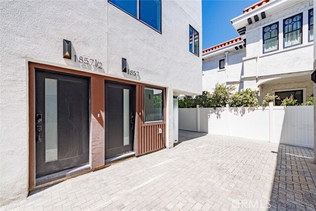 Building Photo - 1857 Crenshaw Blvd