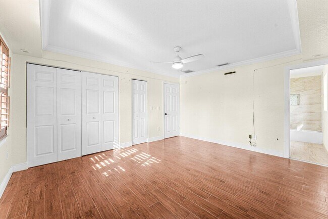 Building Photo - 110 W Rubber Tree Dr