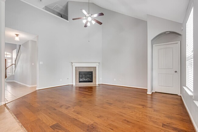 Building Photo - 146 Black Swan Pl