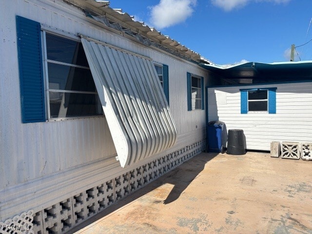 Building Photo - 139 Amber Ave