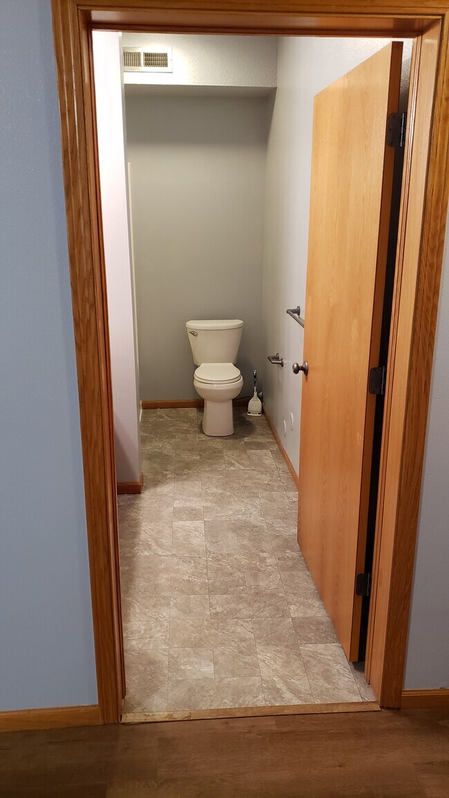 Bathroom 2 - 888 Boston Way