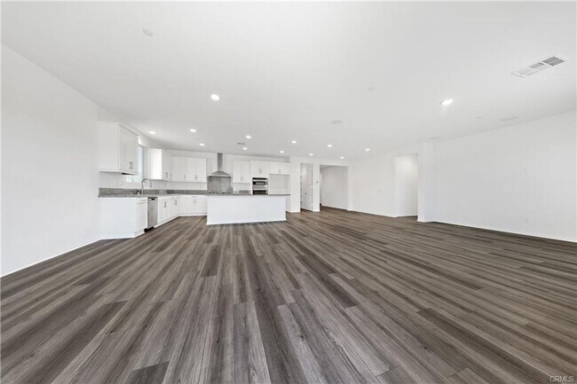 Building Photo - 2022 Built 4 bedroom WILDOMAR home for LEASE!